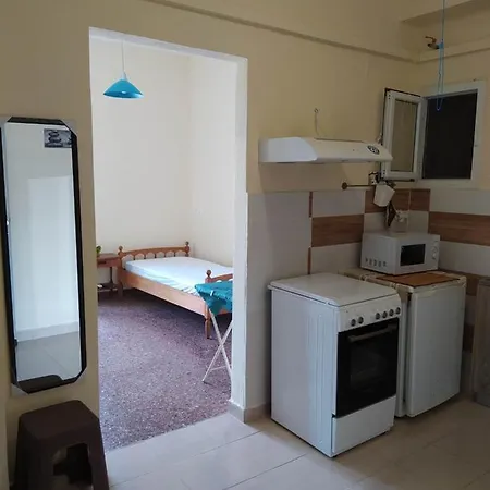 Holiday home Chez Effie Kamena Vourla